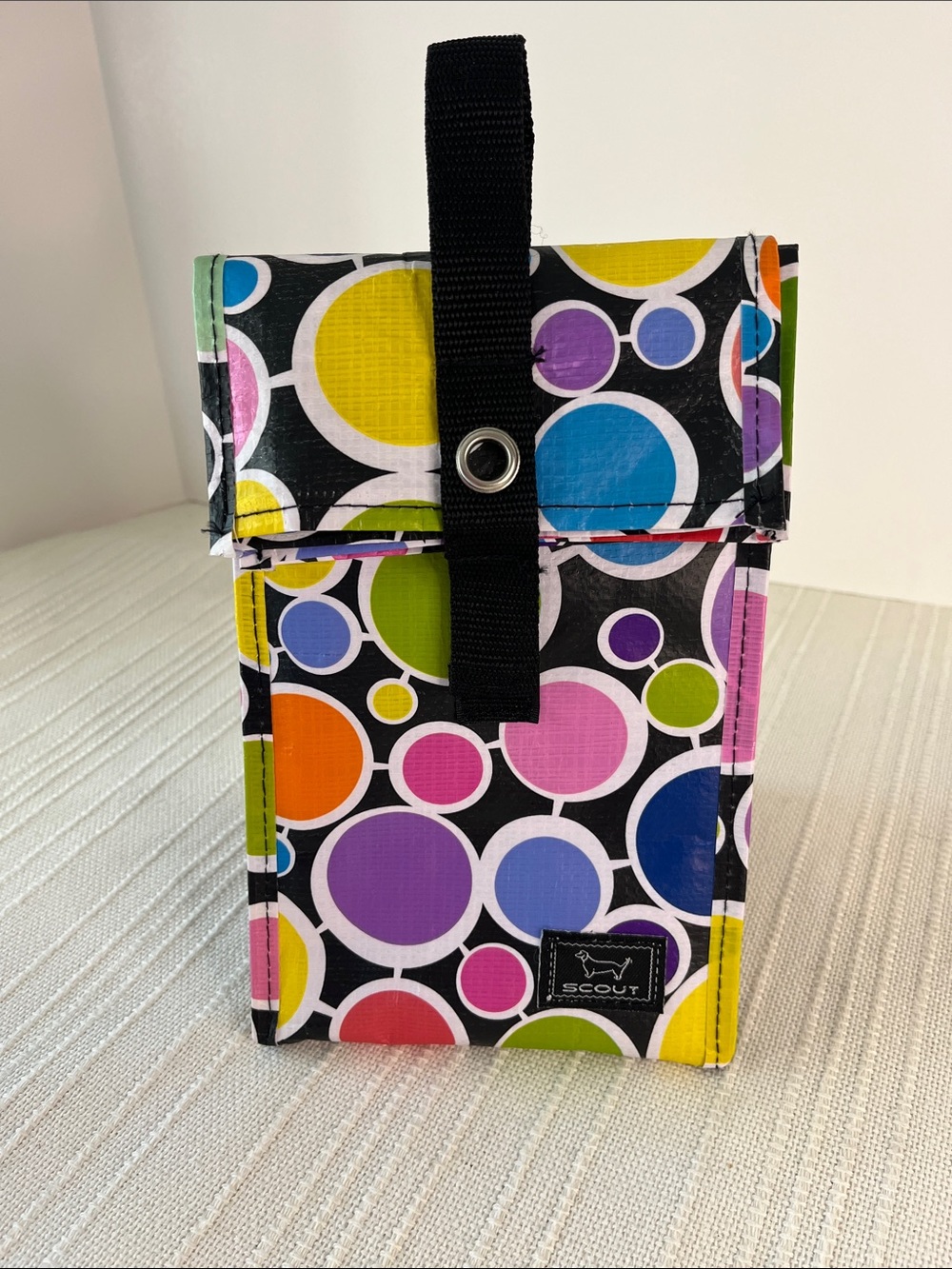 Scout Multicolor Bubble Print "Doggie Bag" insulated lunchbox with Black Strap